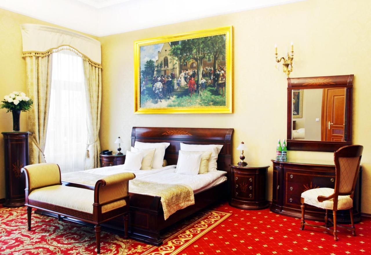 Palac Zelechow Spa & Wellness מראה חיצוני תמונה
