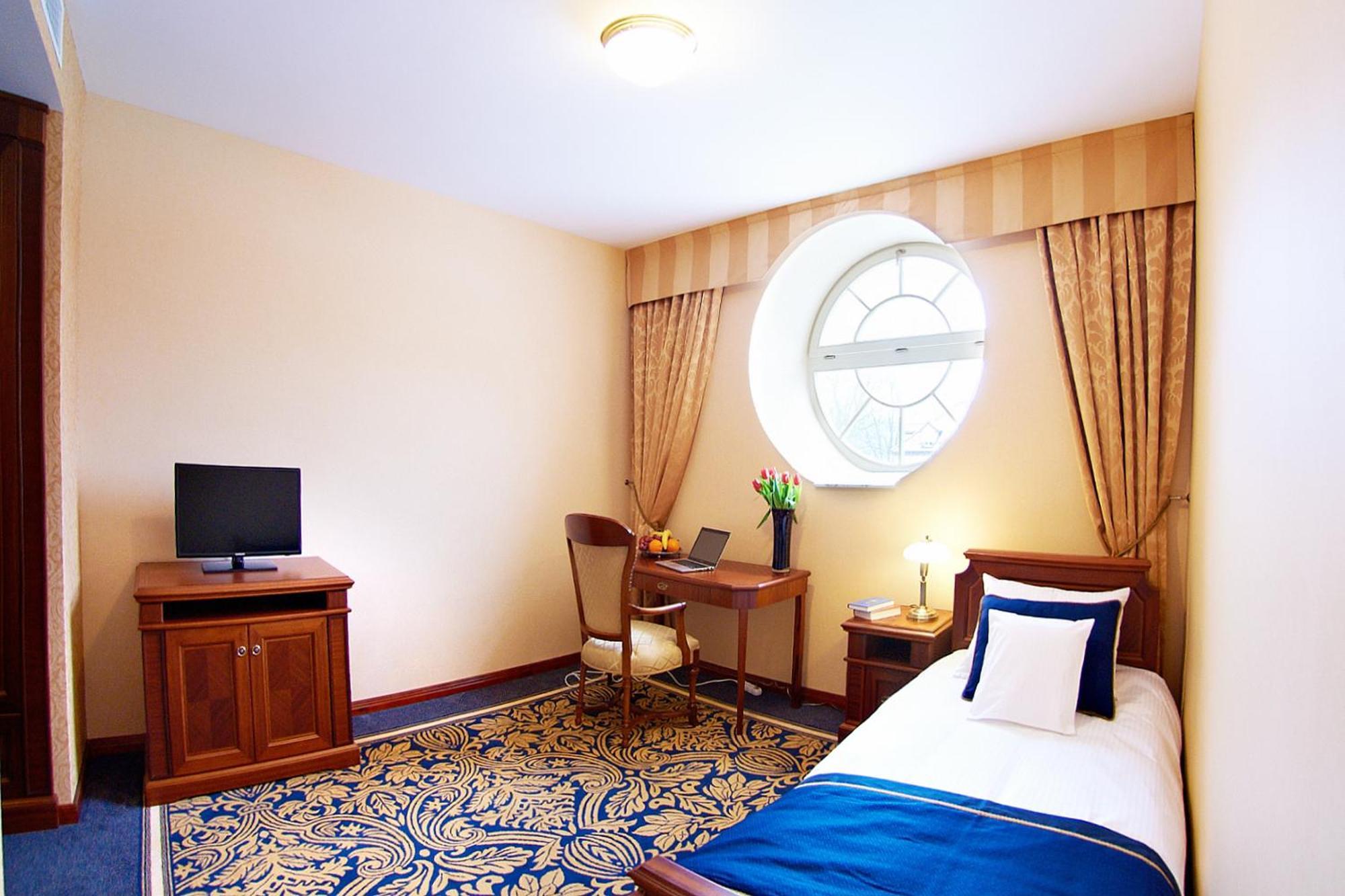 Palac Zelechow Spa & Wellness מראה חיצוני תמונה