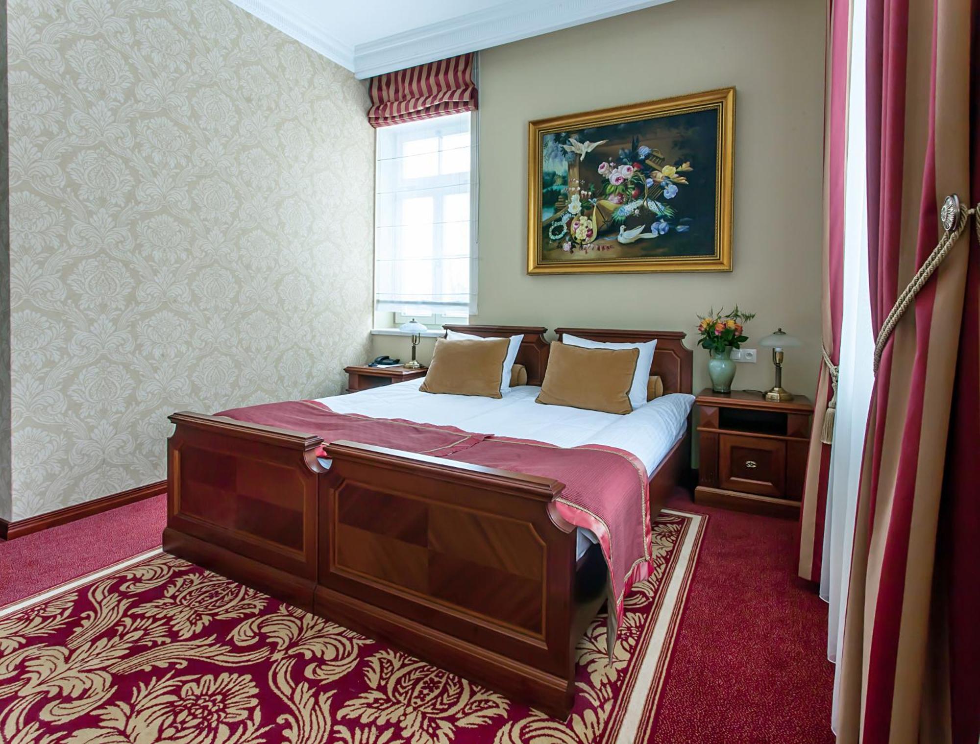 Palac Zelechow Spa & Wellness מראה חיצוני תמונה