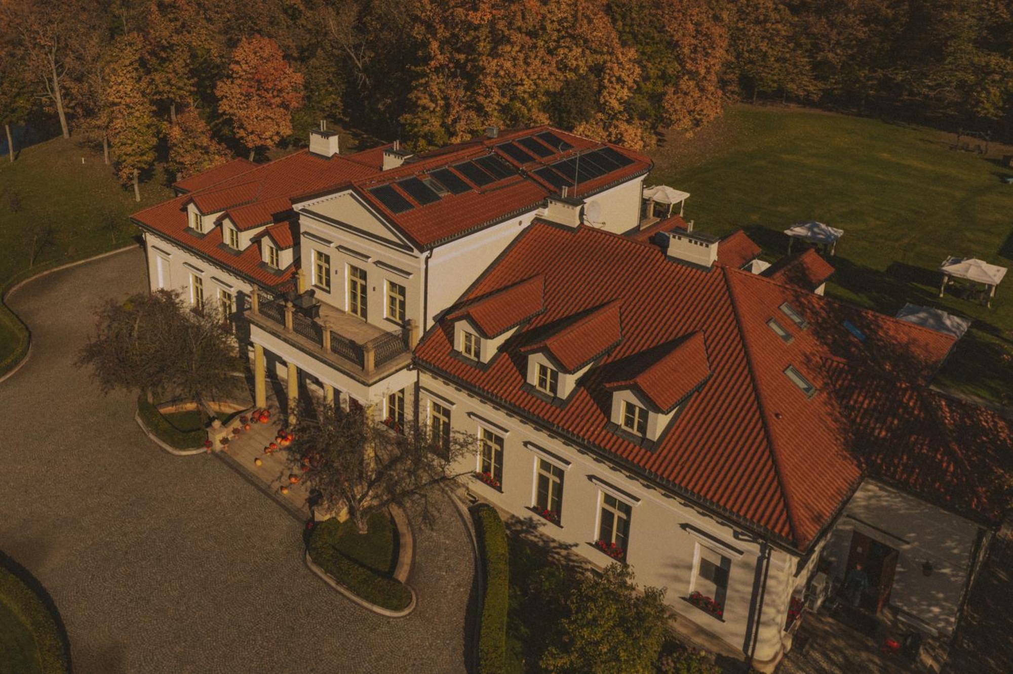 Palac Zelechow Spa & Wellness מראה חיצוני תמונה