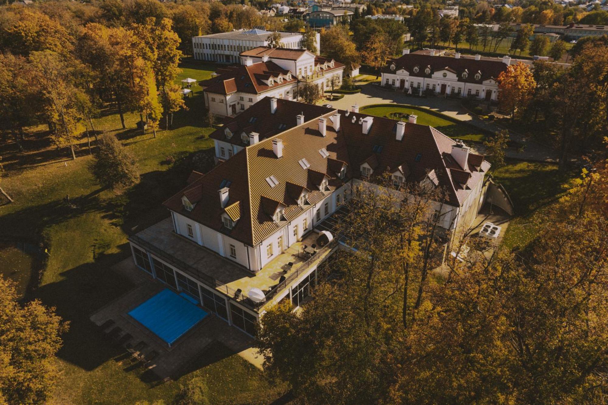 Palac Zelechow Spa & Wellness מראה חיצוני תמונה