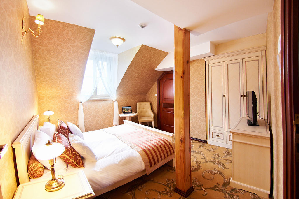 Palac Zelechow Spa & Wellness מראה חיצוני תמונה