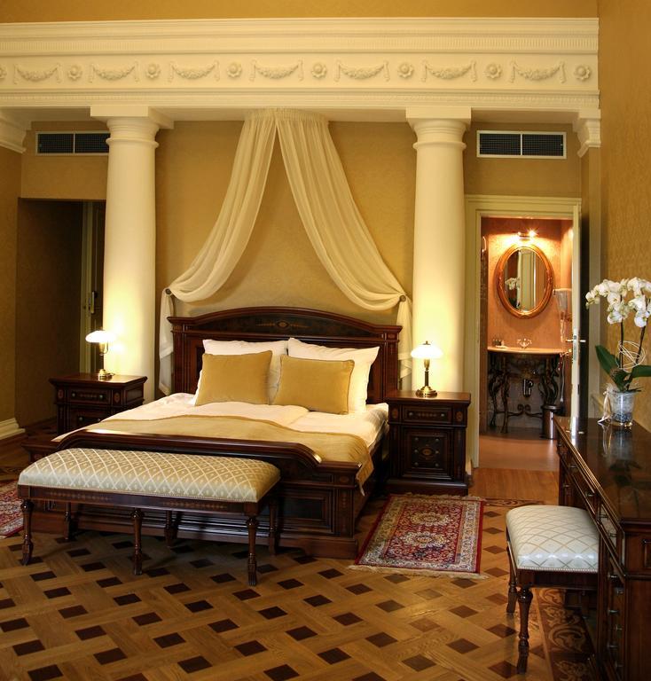 Palac Zelechow Spa & Wellness מראה חיצוני תמונה